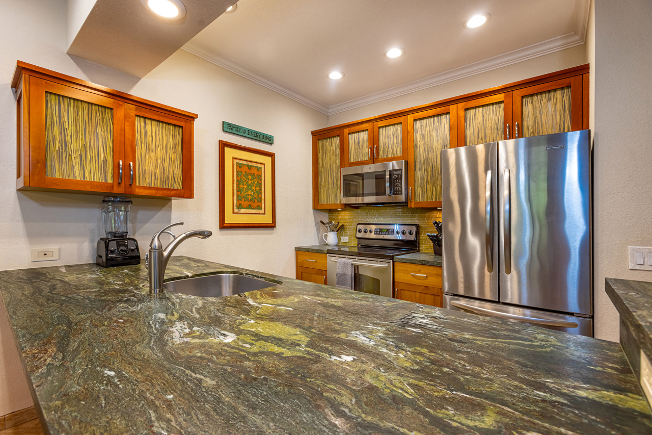 Kitchen: