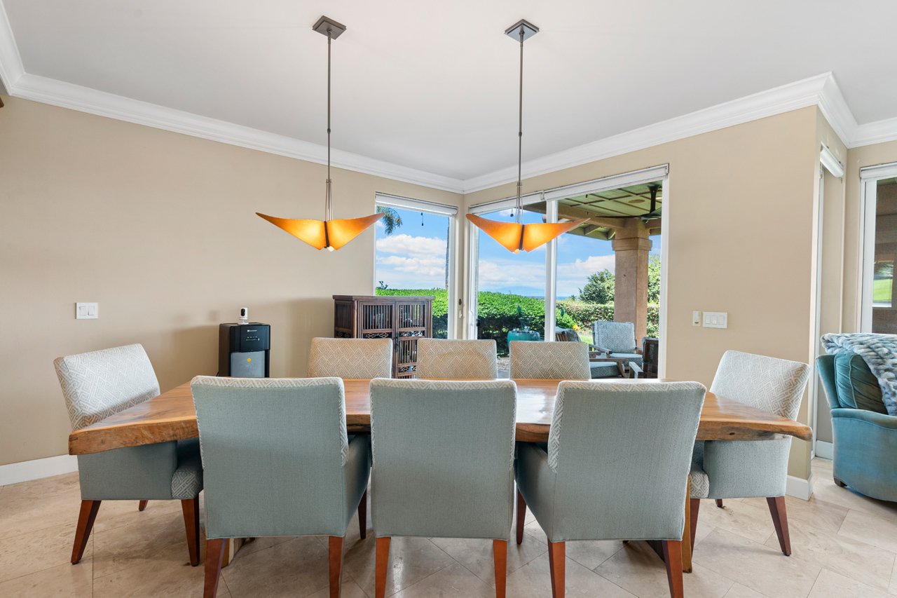 Dining Area: