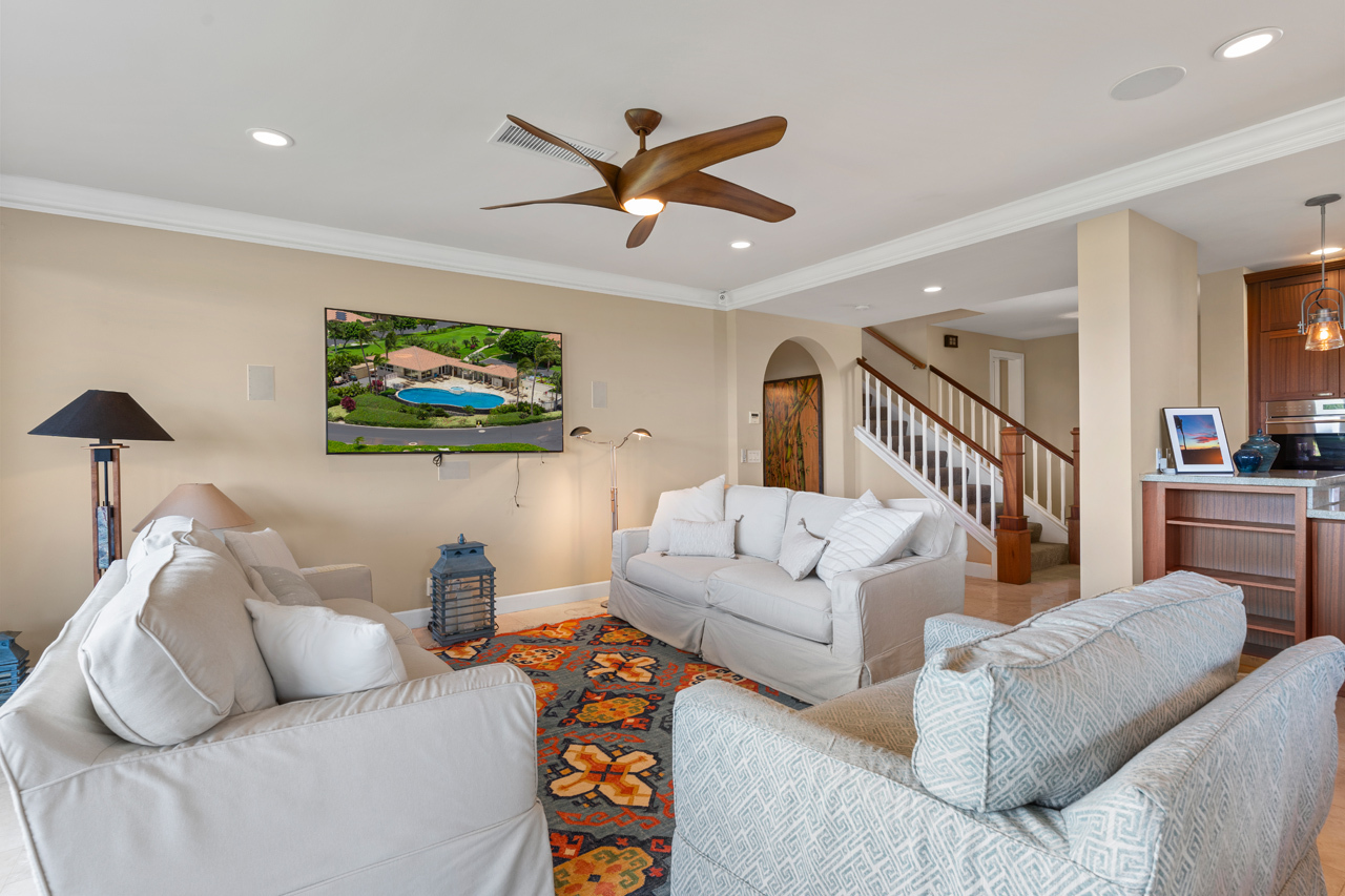 Living Room: