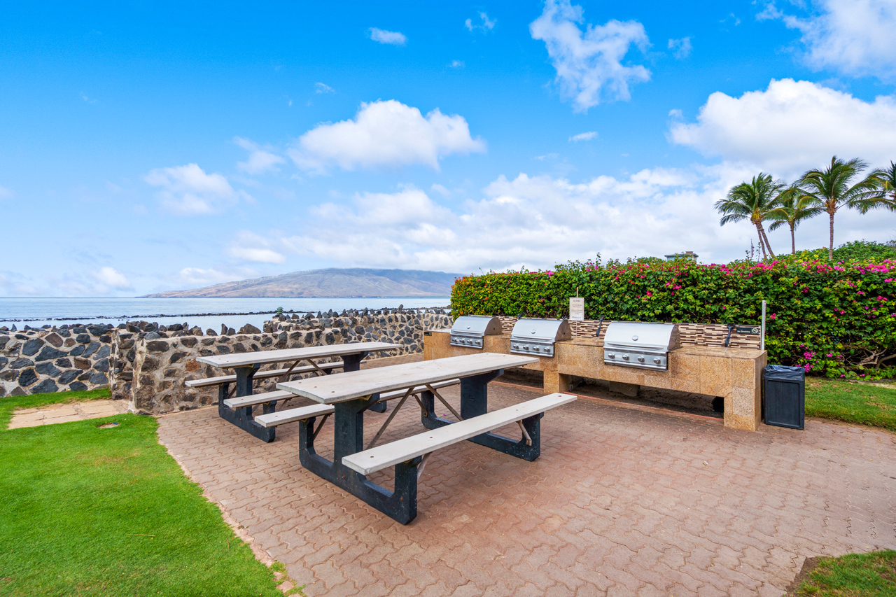 Onsite amenities: Oceanside BBQ area